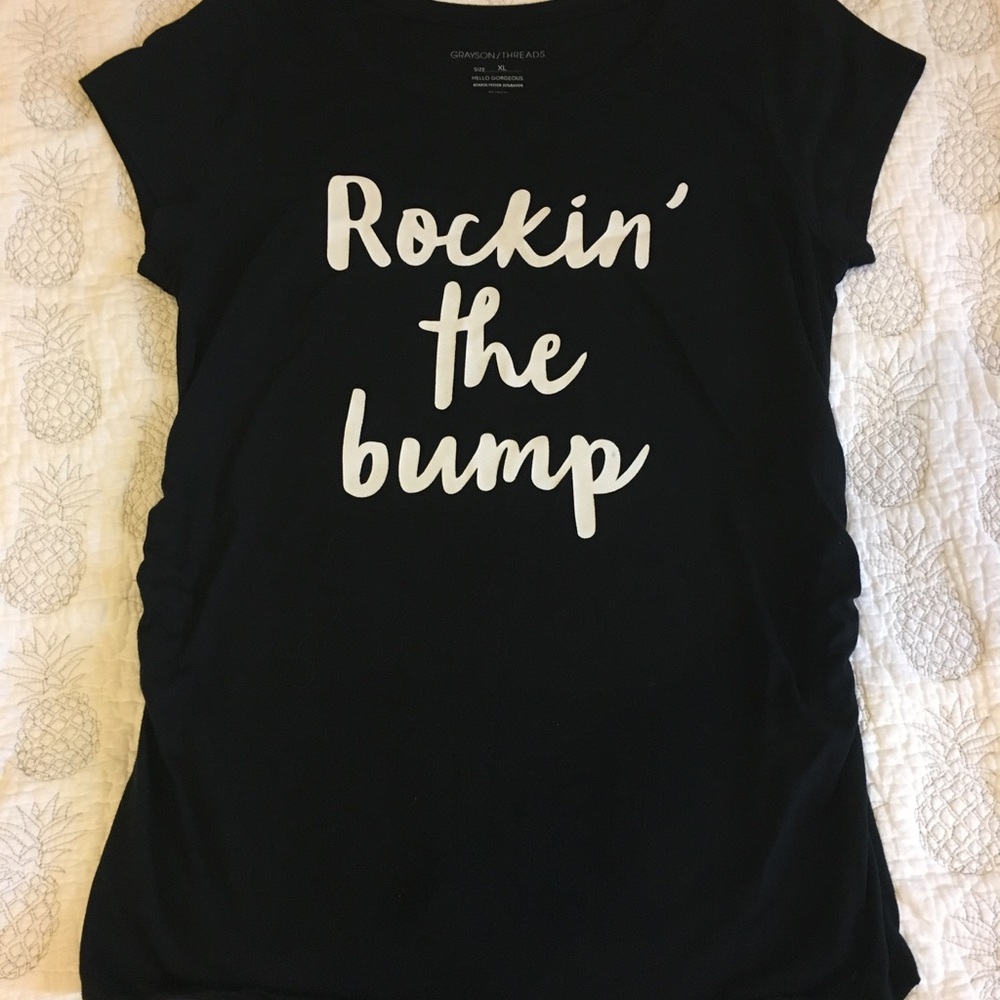 Black “Rockin’ the bump” maternity shirt